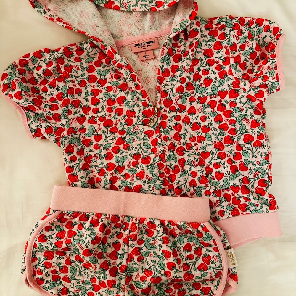 EUC Juicy Couture Little Girls Strawberry Set - Size 4T (actual tag is 6)